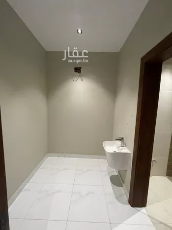 شقة للبيع في شارع الحكم بن عمرو, حي الرحاب 1, مدينة جازان, منطقة جازان صورة 3