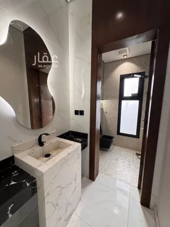 شقة للبيع في شارع ابي الحسن الاغر, حي السويس 1, مدينة جازان, منطقة جازان صورة 3