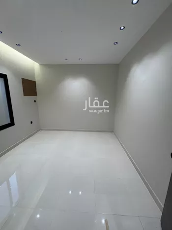 شقة للبيع في شارع ابي القاسم, حي الإسكان, مدينة صامطه, منطقة جازان صورة 4