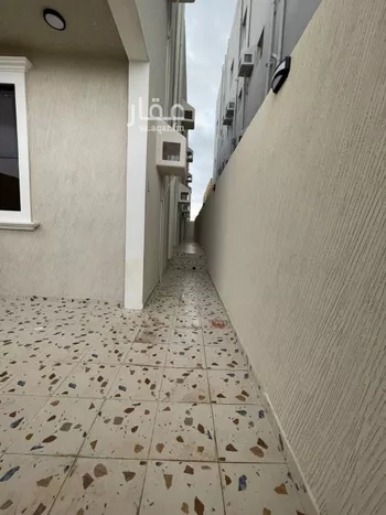 شقة للبيع في شارع اسماء بنت عميس, حي الرحاب 1, مدينة جازان, منطقة جازان صورة 2