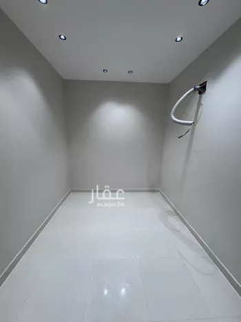 شقة للبيع في شارع ابي القاسم, حي الإسكان, مدينة صامطه, منطقة جازان صورة 5