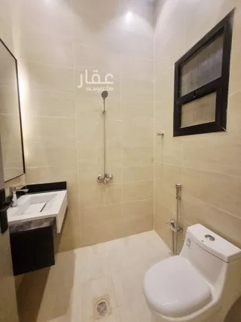 دور للبيع في شارع الشرق, حي الجنادرية, مدينة الرياض, منطقة الرياض صورة 4