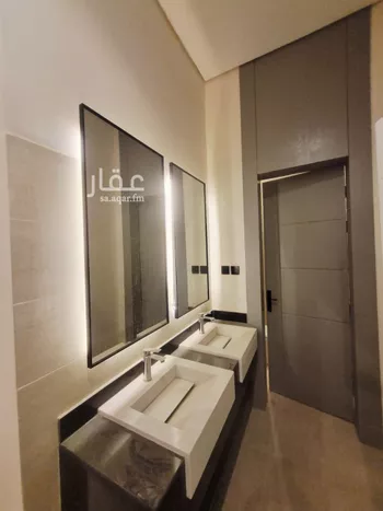دور للبيع في شارع الشرق, حي الجنادرية, مدينة الرياض, منطقة الرياض صورة 5