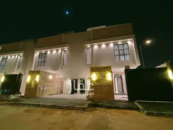 دور للبيع في شارع رقم 435, حي المونسية, مدينة الرياض, منطقة الرياض صورة 3