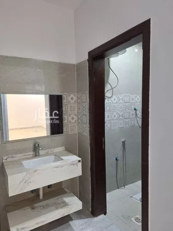دور للبيع في شارع البحره, حي الدار البيضاء, مدينة الرياض, منطقة الرياض صورة 3