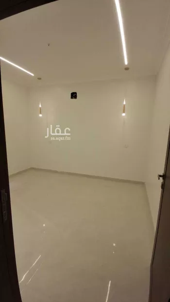 شقة للبيع في شارع حمزة بن عبد المطلب, حي ضاحية الملك فهد, مدينة الدمام, المنطقة الشرقية صورة 2