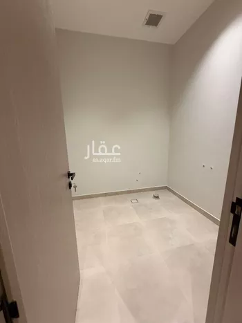 شقة للبيع في شارع الشيخ عبدالرحمن بن عبداللطيف بن عبدال, حي المنار, مدينة الرياض, منطقة الرياض صورة 2