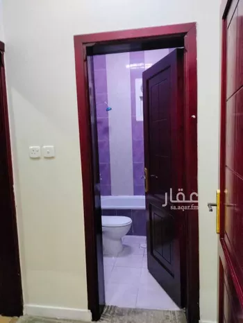 شقة للإيجار في شارع أسامه بن الأخدري ، حي الحمراء ، تبوك ، منطقة تبوك صورة 2