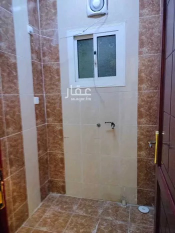 شقة للإيجار في شارع أسامه بن الأخدري ، حي الحمراء ، تبوك ، منطقة تبوك صورة 4