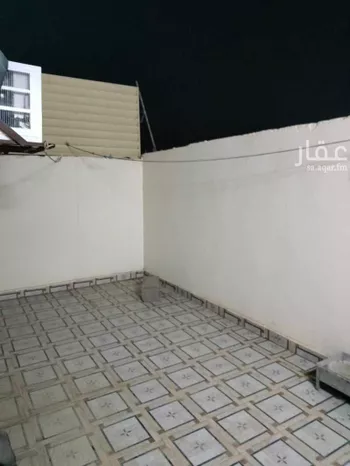شقة للإيجار في شارع أسامه بن الأخدري ، حي الحمراء ، تبوك ، منطقة تبوك صورة 5