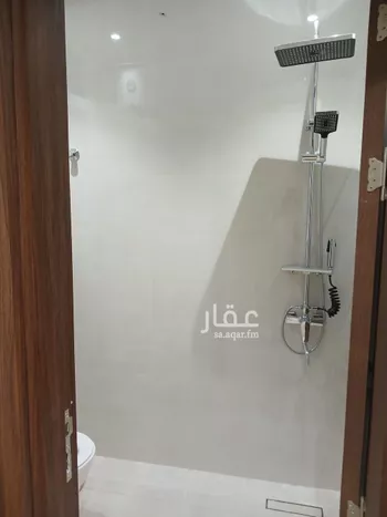 فيلا للإيجار في شارع شهيد الدين ثم الوطن ياسر حسب الله المو, حي الشهداء, مدينة الرياض, منطقة الرياض صورة 5