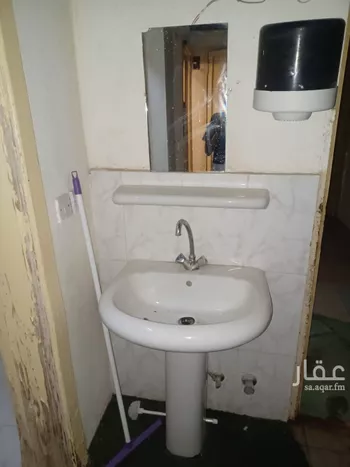 شقة للإيجار في شارع بديع الزمان الهمذاني, حي الزهرة, مدينة الرياض, منطقة الرياض صورة 5