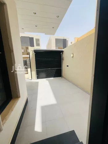 دور للبيع في شارع الحسين بن رواحة, حي الرمال, مدينة الرياض, منطقة الرياض صورة 4