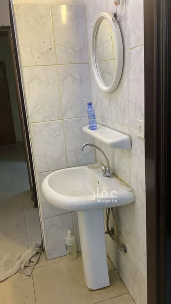 شقة للإيجار في شارع بديع الزمان الهمذاني, حي الزهرة, مدينة الرياض, منطقة الرياض صورة 2