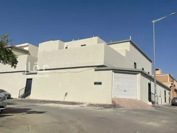 فيلا للبيع في شارع الخادم, حي النظيم, مدينة الرياض, منطقة الرياض