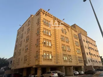 عمارة للبيع في شارع بكر بن العلاء, الربوة, جدة
