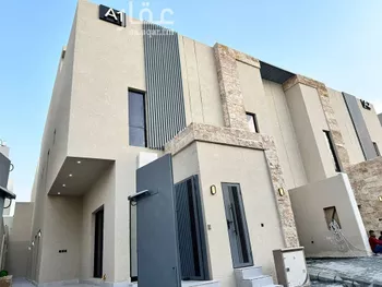 دور للبيع في شارع وادي الساحل, حي الرمال, مدينة الرياض, منطقة الرياض صورة 5