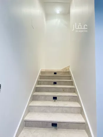 فيلا للبيع في شارع أحمد مفتي المكي الحنفي, حي المهدية, مدينة الرياض, منطقة الرياض صورة 5