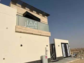 فيلا للبيع في شارع أحمد مفتي المكي الحنفي, حي المهدية, مدينة الرياض, منطقة الرياض صورة 2