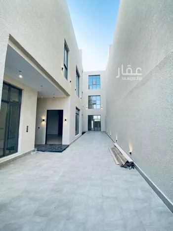 فيلا للبيع في شارع أحمد مفتي المكي الحنفي, حي المهدية, مدينة الرياض, منطقة الرياض صورة 4