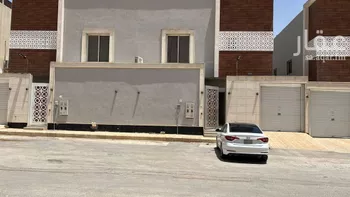 فيلا للبيع في شارع رقم 349, حي ظهرة لبن, مدينة الرياض, منطقة الرياض صورة 3