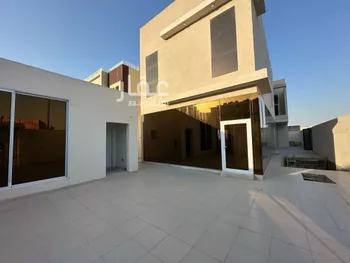 فيلا للبيع في شارع الربوة, حي البحيرة, مدينة الخبر, المنطقة الشرقية