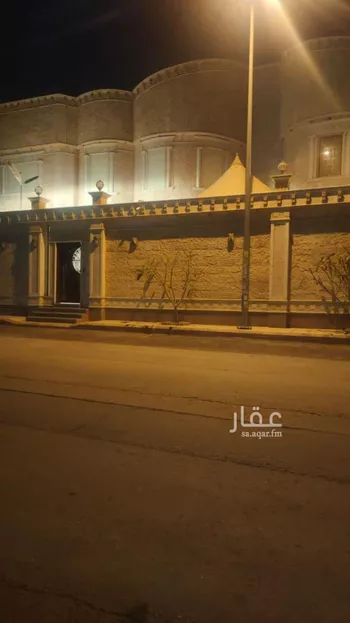 فيلا للبيع في شارع الرقة, حي إشبيلية, مدينة الرياض, منطقة الرياض صورة 2