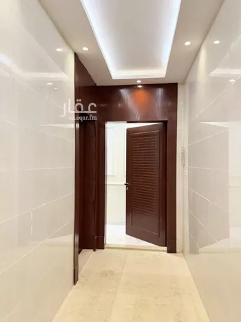 شقة للبيع في شارع الوليد بن خالد, حي مريخ, مدينة جدة, منطقة مكة المكرمة