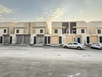 فيلا للبيع في شارع صدر الدين الشافعي, حي عكاظ, مدينة الرياض, منطقة الرياض صورة 4
