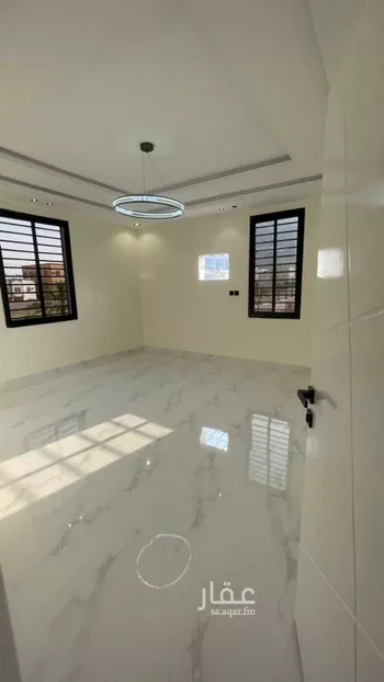 شقة للبيع في شارع عبدالله ابن حسان, حي الحيلة الشرقي, مدينة محائل, منطقة عسير صورة 2