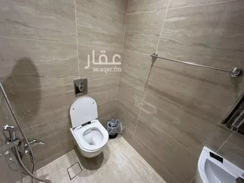 شقة للإيجار في شارع علي محمد الحريمي, حي مغرزات, مدينة الرياض, منطقة الرياض صورة 3