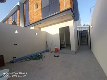 فيلا للبيع في شارع احمد بن جعفر القفطي ، حي العوالي ، الرياض ، منطقة الرياض صورة 2
