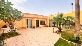 فيلا للبيع في شارع الحناكية, حي الحمراء, مدينة الرياض, منطقة الرياض صورة 4