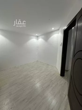 شقة للإيجار في شارع كعب بن زهير, حي العزيزية, مدينة النعيريه, المنطقة الشرقية