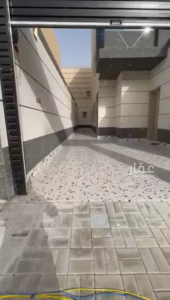 دور للبيع في شارع علي بن الحسن الخزرجي, حي عكاظ, مدينة الرياض, منطقة الرياض صورة 2