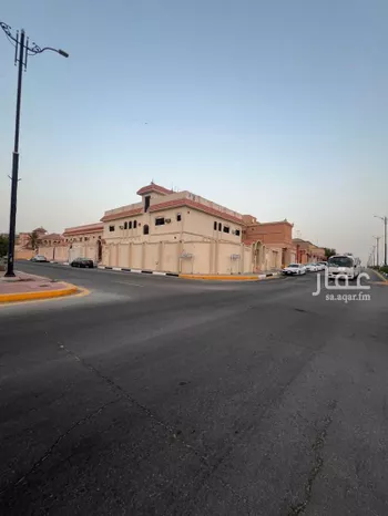 فيلا للبيع في شارع عمر بن الخطاب, حي النزهة2, مدينة بقيق, المنطقة الشرقية
