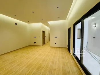 دور للبيع في شارع الحسن السكري, حي النرجس, مدينة الرياض, منطقة الرياض صورة 3
