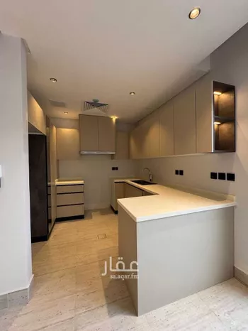 فيلا للإيجار في شارع المصانع, حي الحمراء, مدينة الرياض, منطقة الرياض صورة 2