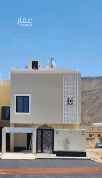 فيلا للبيع في شارع علي بن محمد الزاهد, حي المدينة الصناعية, مدينة المدينه المنوره, منطقة المدينة المنورة