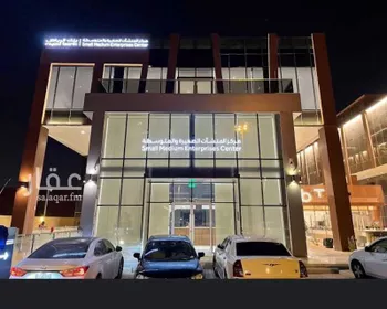 مكتب تجاري للإيجار في شارع الطريق الدائري الشمالي الفرعي, حي النفل, مدينة الرياض, منطقة الرياض صورة 3