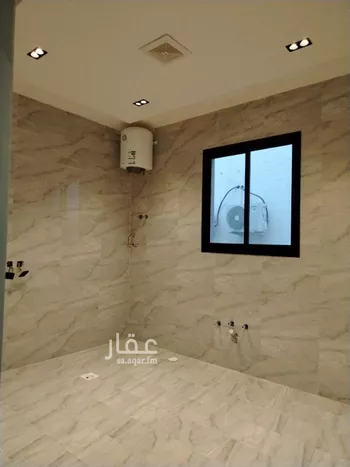 دور للبيع في شارع أبي عبدالله الصقلي, حي عكاظ, مدينة الرياض, منطقة الرياض صورة 3