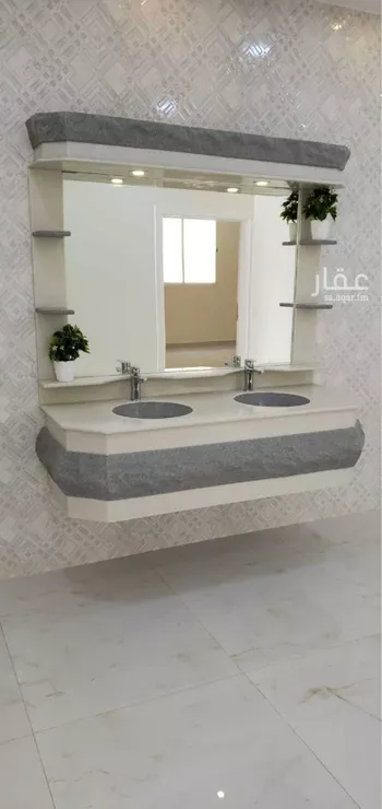 فيلا للبيع في شارع عاصم بن عمرو التميمي ، حي الاحتفالات ، الرس ، الرس صورة 4