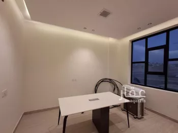 شقة للبيع في شارع السفرجل, حي الحزم, مدينة الرياض, منطقة الرياض صورة 2