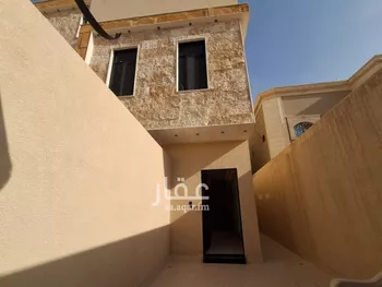 دور للبيع في شارع محمد الصديقي, حي العوالي, مدينة الرياض, منطقة الرياض صورة 2