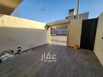 فيلا للبيع في شارع الحويتة, حي عكاظ, مدينة الرياض, منطقة الرياض صورة 2