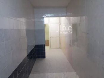 فيلا للبيع في شارع الشريف الإدريسي, حي ظهرة لبن, مدينة الرياض, منطقة الرياض صورة 5