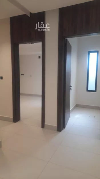 دور للبيع في شارع عبدالله الأنصاري, حي الخليج, مدينة الرياض, منطقة الرياض صورة 2