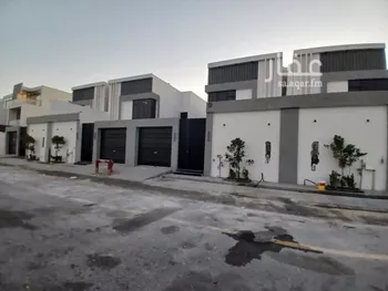 فيلا للبيع في شارع عنيزه, حي اللؤلؤ, مدينة الخبر, المنطقة الشرقية صورة 2
