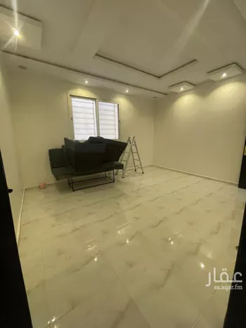 فيلا للبيع في شارع عبدالله الدارمي, حي عكاظ, مدينة الرياض, منطقة الرياض صورة 2