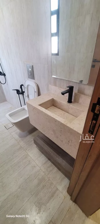 فيلا للبيع في شارع يحيى بن أسعد, حي السويدي, مدينة الرياض, منطقة الرياض صورة 2